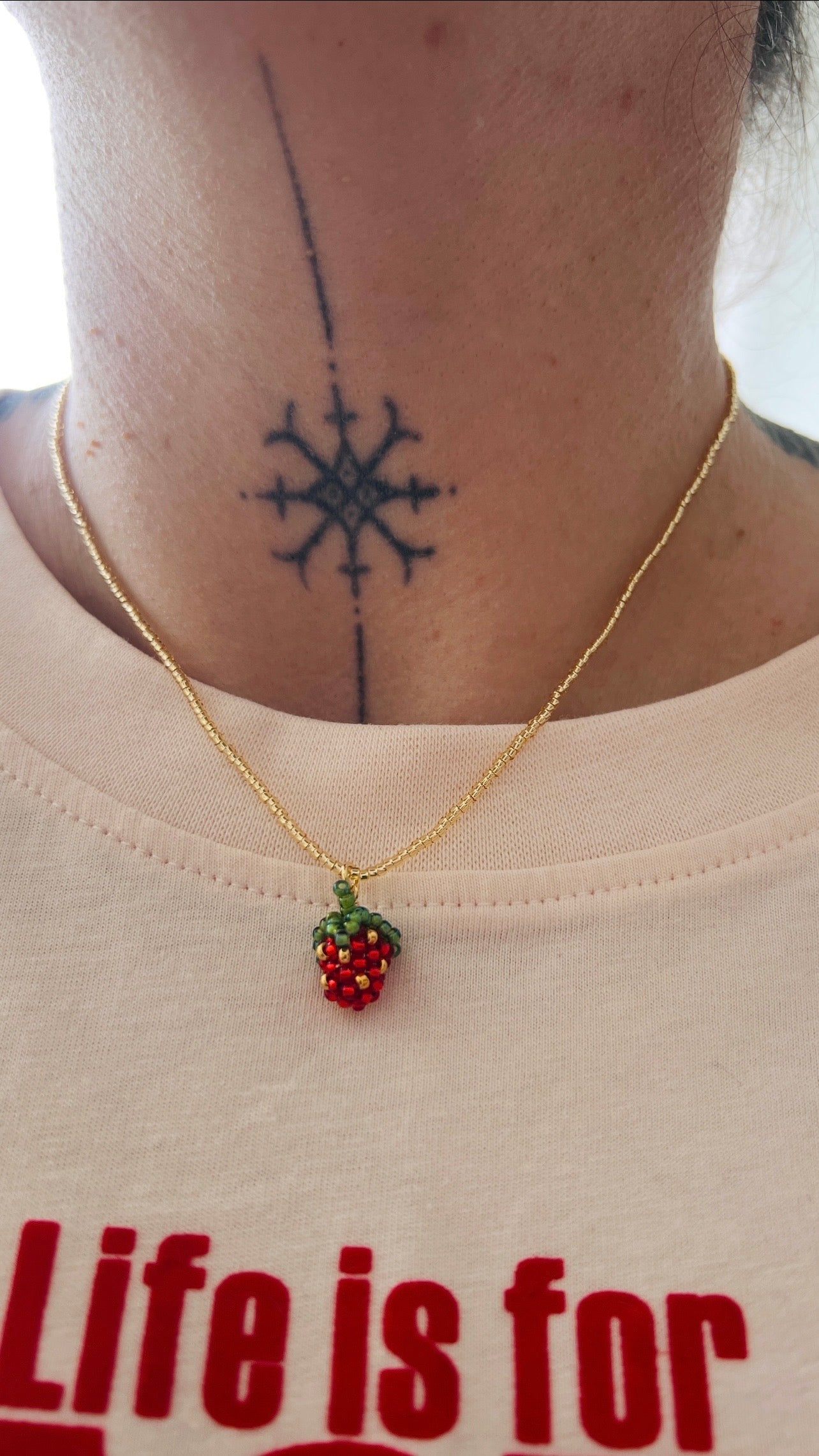 Naszyjnik - Tiny Strawberry.