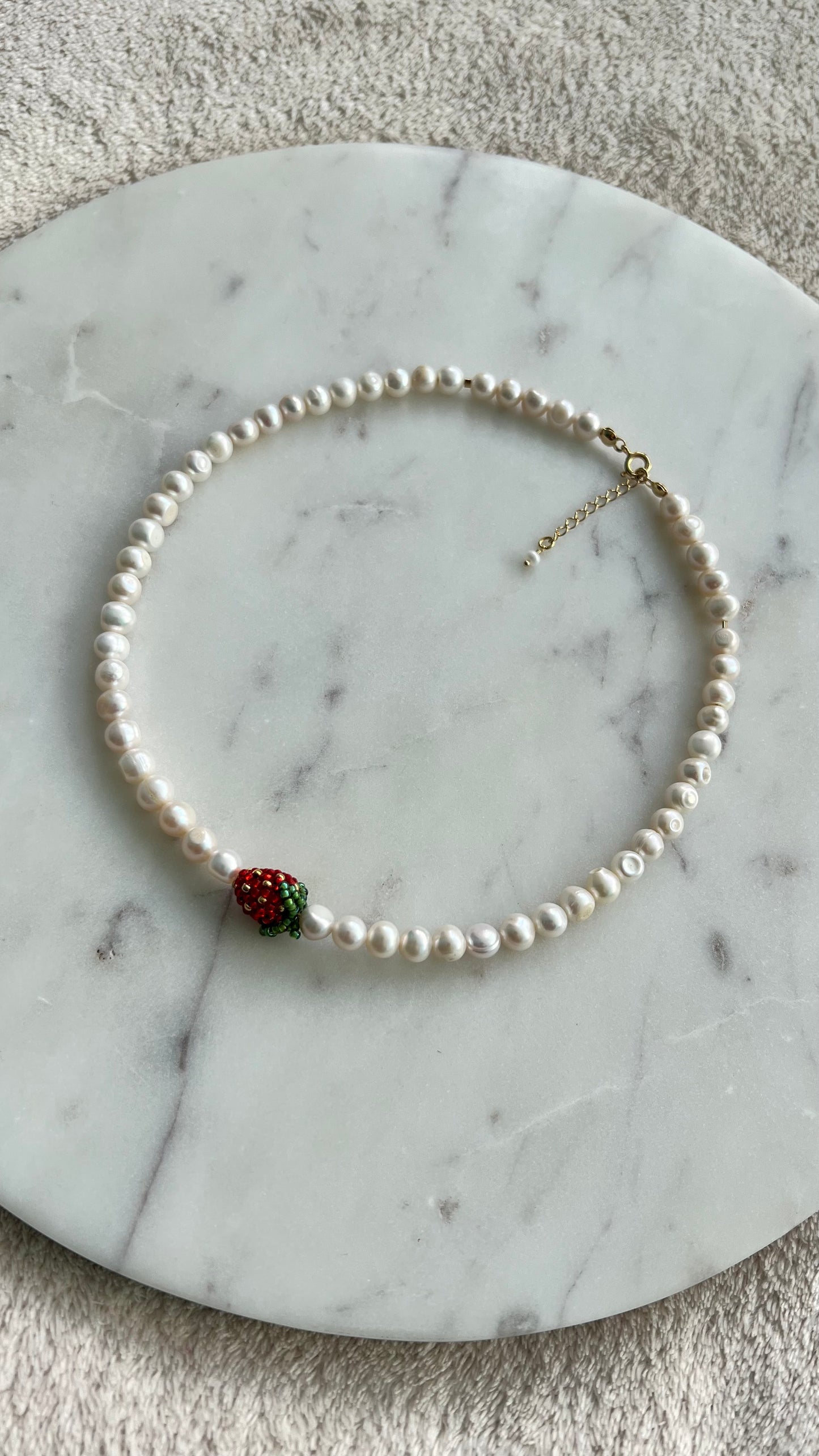 Truskawka w perłowej rosie