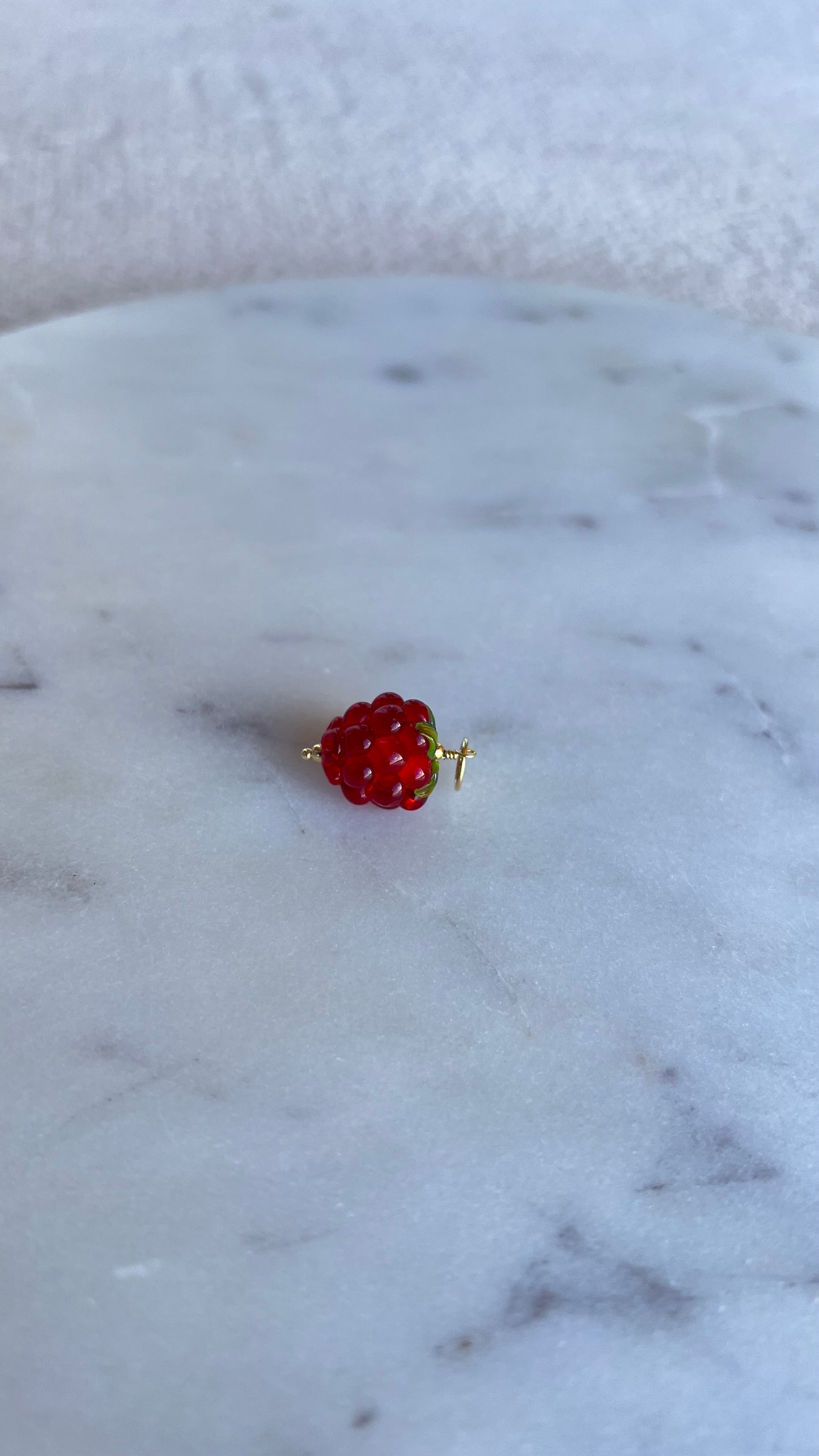 Zawieszka czerwona malina.