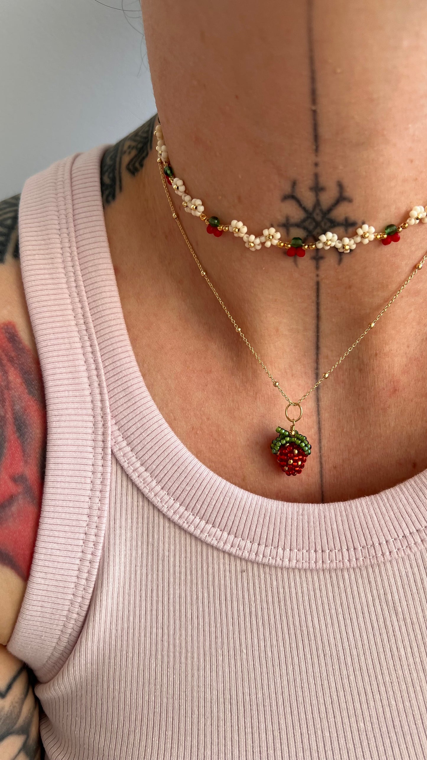 Choker - Wiśnie.