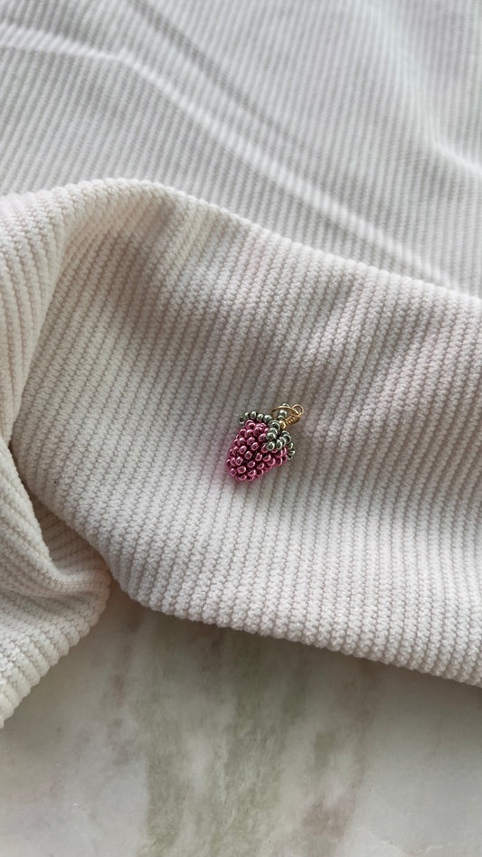 Zawieszka różowa Truskawka.