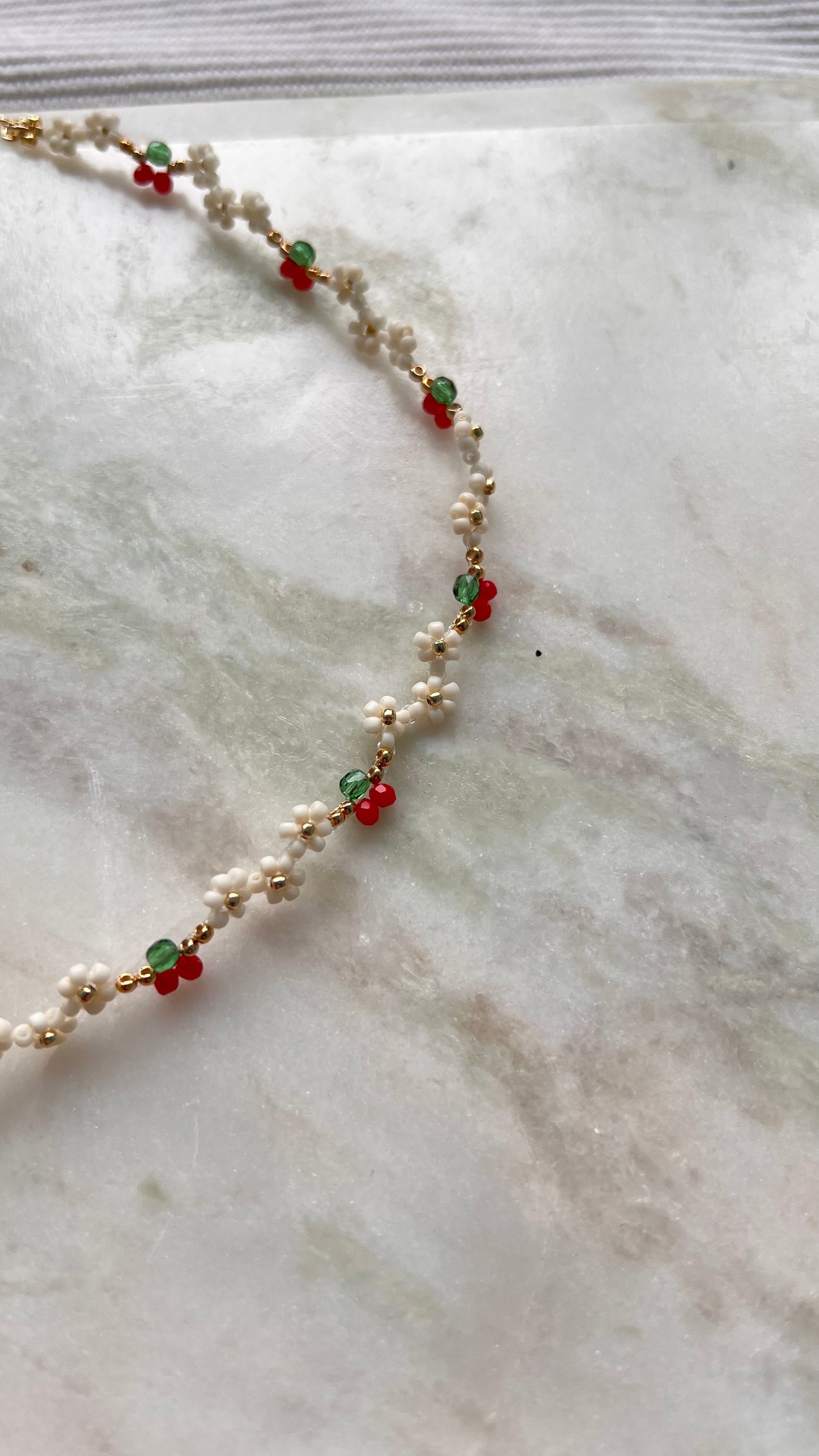 Choker - Wiśnie.