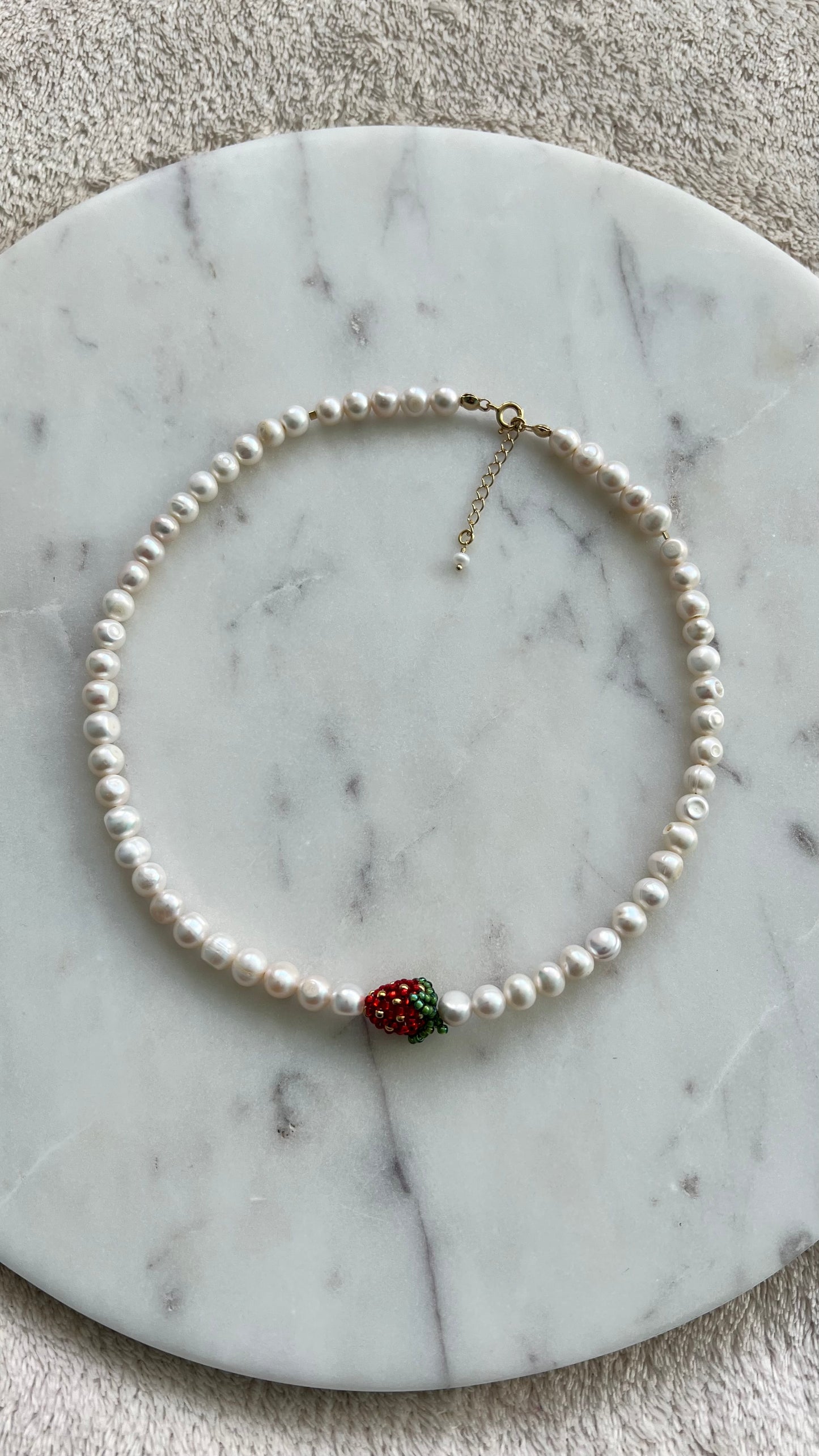 Truskawka w perłowej rosie