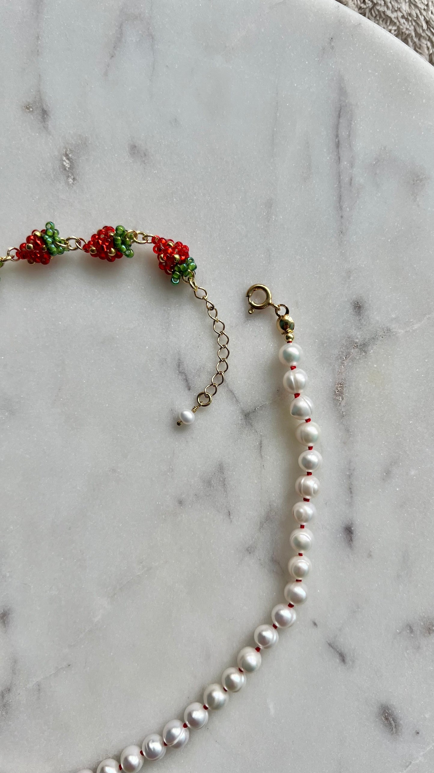 Naszyjnik truskawkowo perełkowa rosa