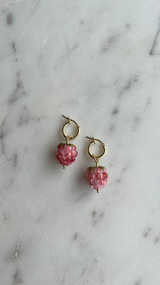 Kolczyki, ze szklaną, różową maliną.