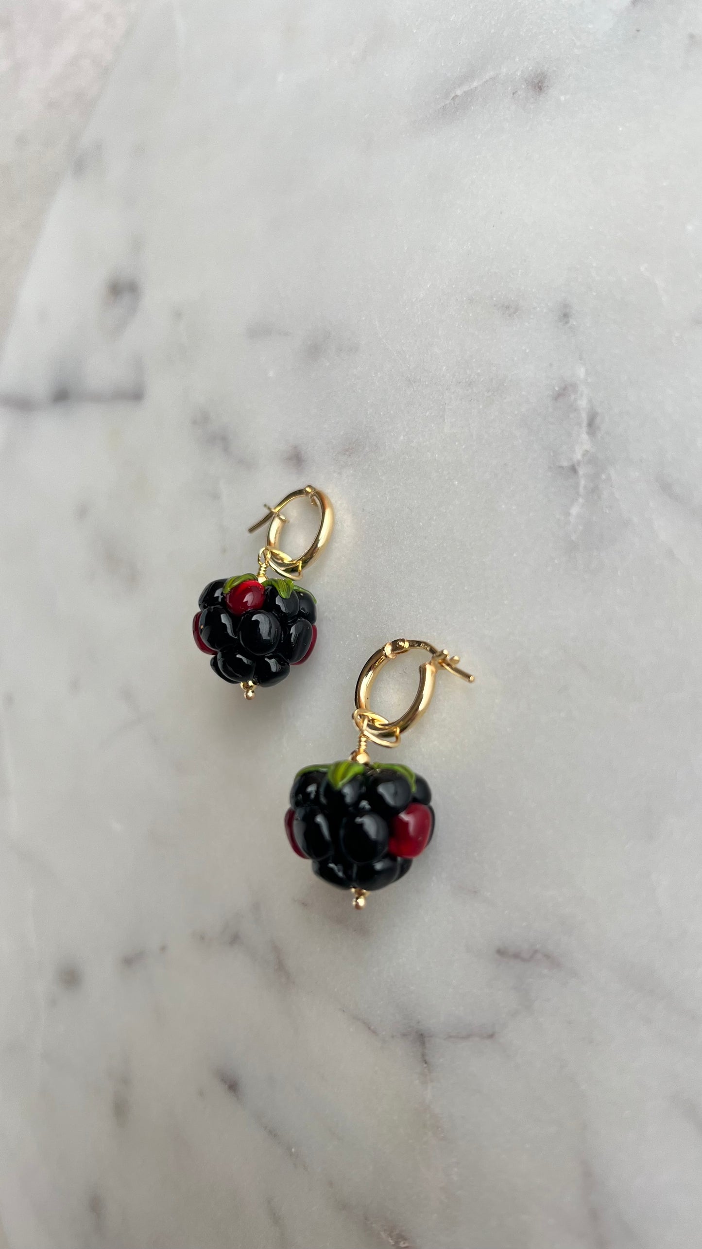 Kolczyki, ze szklaną jeżyną..