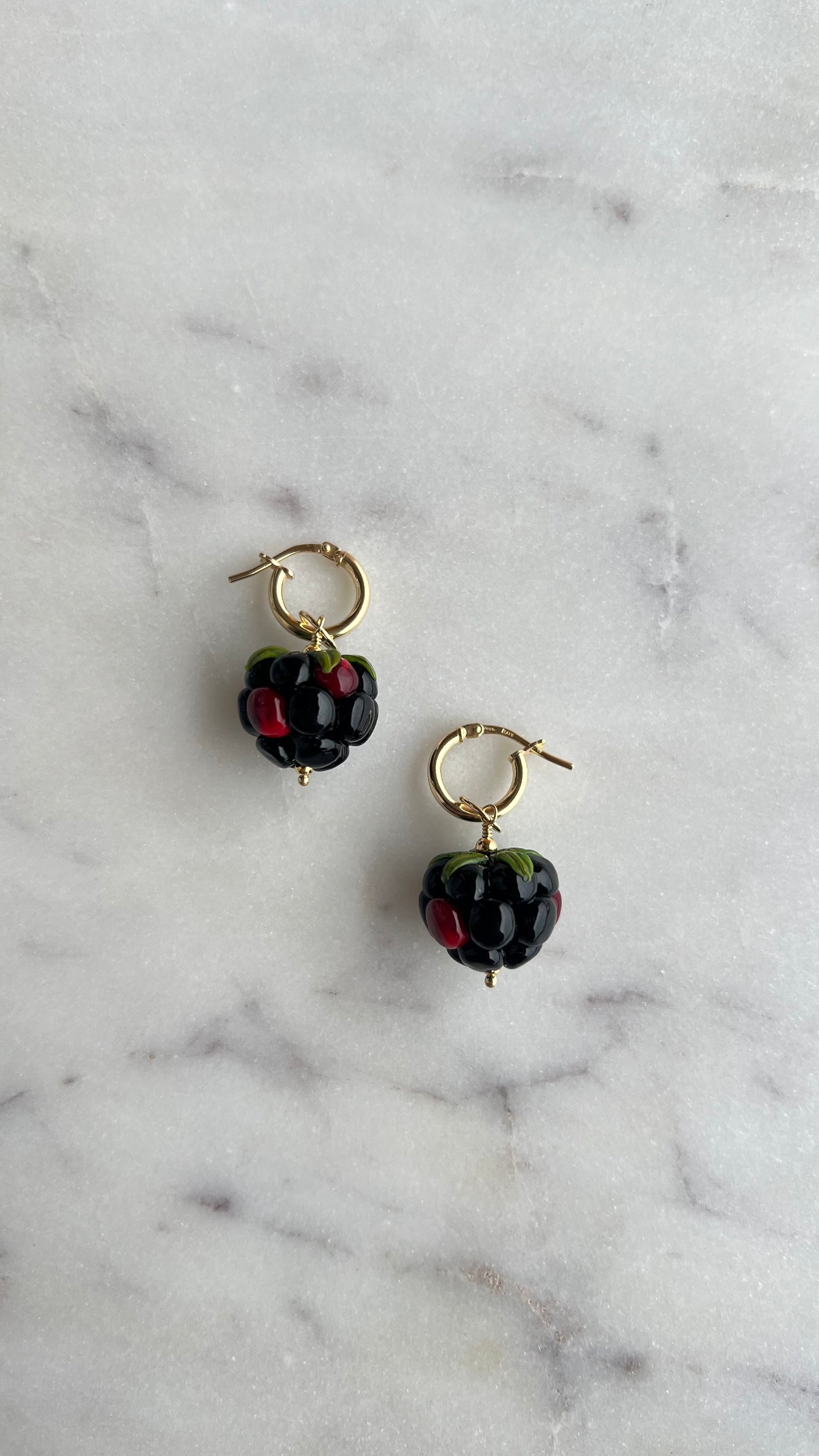 Kolczyki, ze szklaną jeżyną..