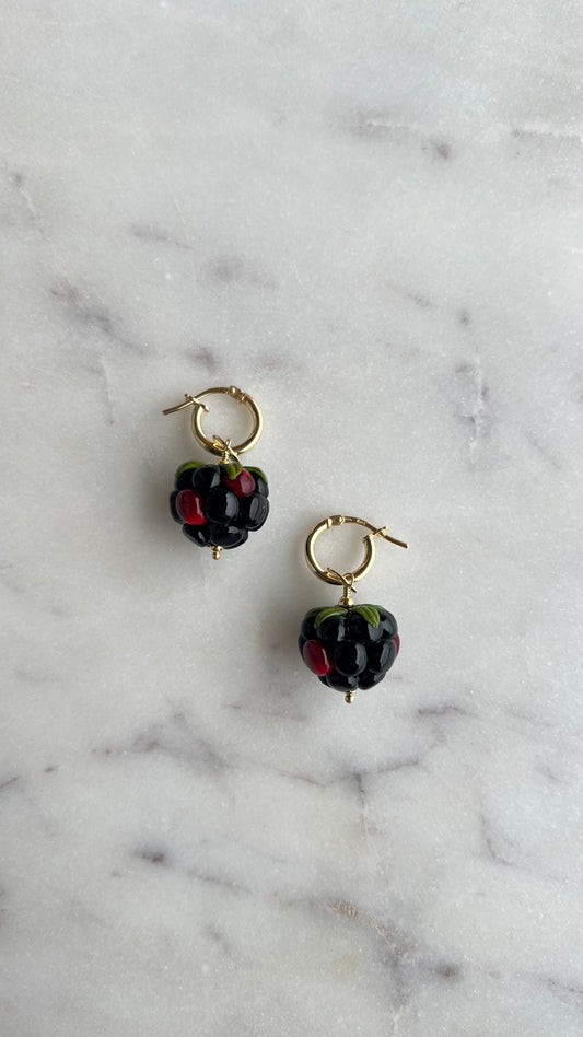 Kolczyki, ze szklaną jeżyną..