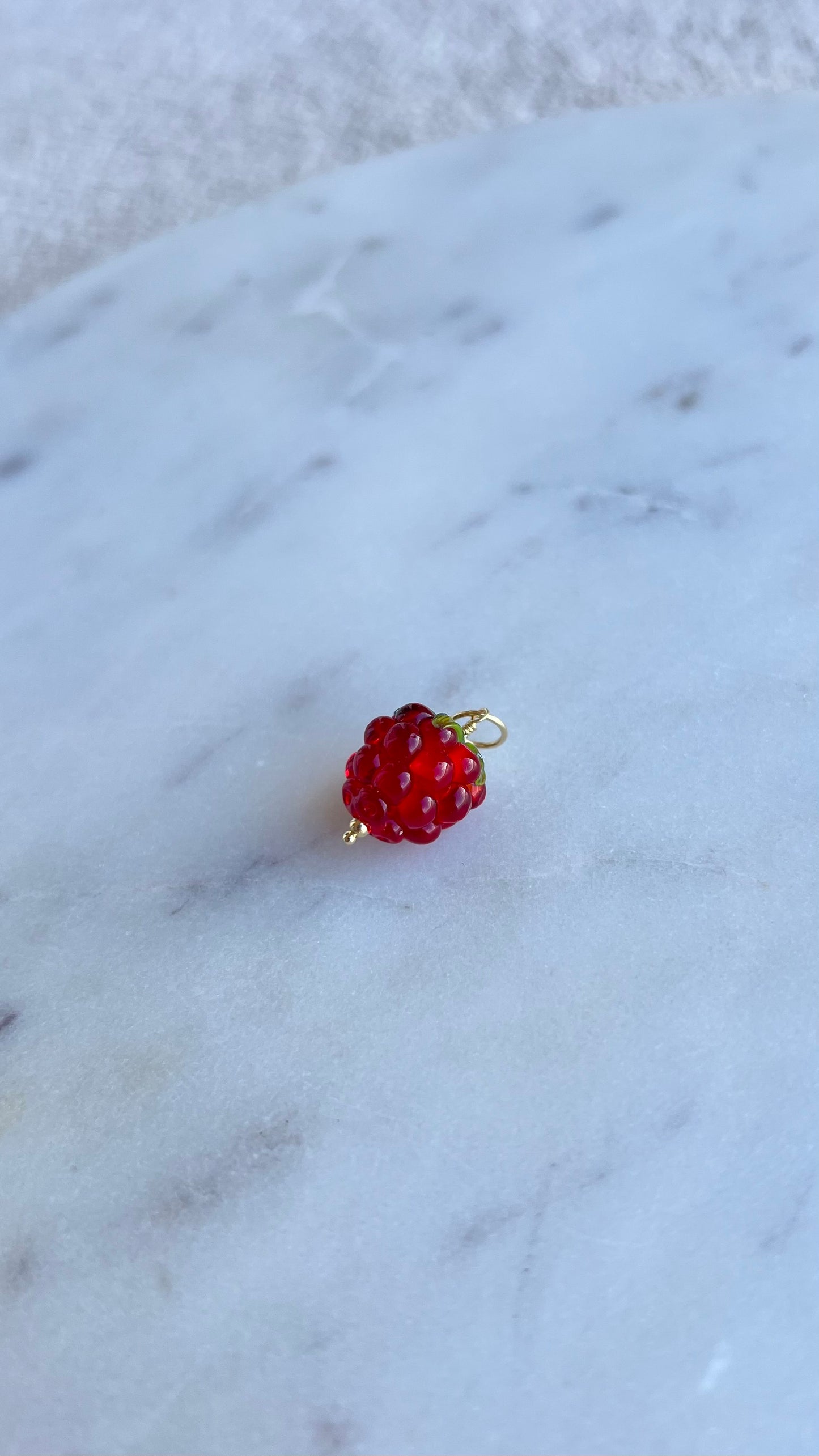 Zawieszka czerwona malina.